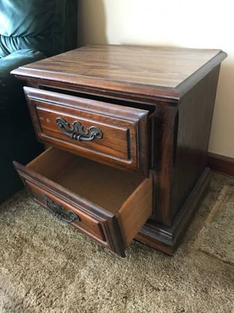 FREE NIGHTSTAND/END TABLE 1