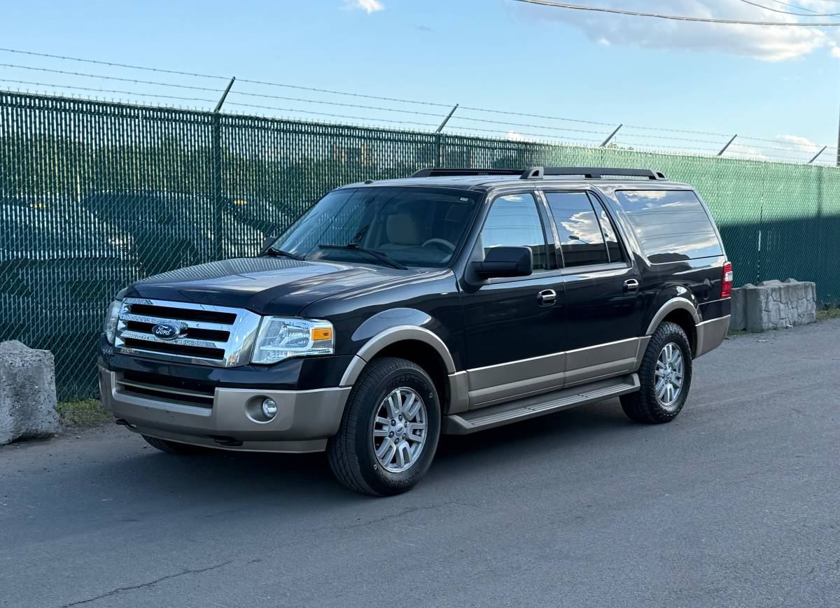 2014 Ford Expedition EL XLT 4WD 8-Passanger Loaded Clean SUV