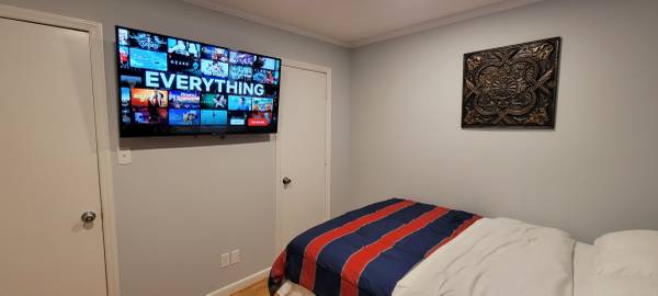 $695 Furnished room for rent in shared house - Beautiful Cary location (cary)63164941599491122