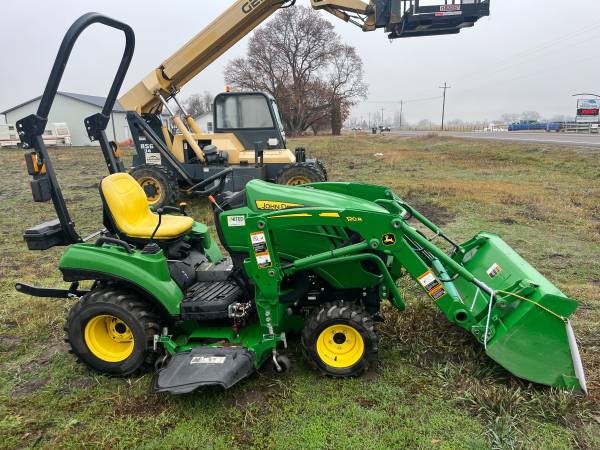 2019 John Deere 1023 1