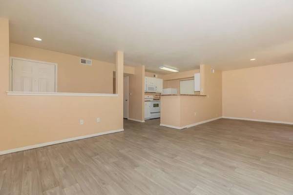 $1,520 / 2br - 1002ft2 - Stylish Casita Apartments Feel Like Home!!! Now Leasing!!! (Tucson)63674722112003121