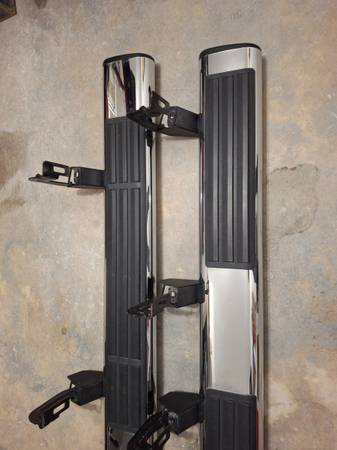 Genuine GM OEM Running Boards Extended Cab 6-Inch Oval Assist Steps - $17563442981160835121