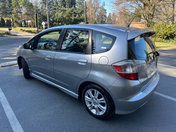 2009 Honda Fit Sport - $5,90063470764586369122