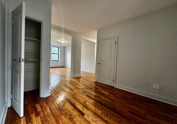$3,295 / 2br - NO FEE! Large 2 Bedrooms Overlooking the Prospect Park By B/Q Trains (Prospect Park South / Prospect Park / Flatbush)63816653989889121