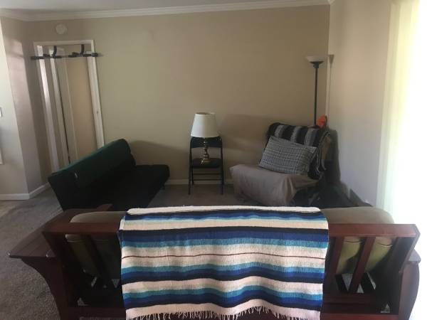 $1,250 / 2br - Single Room For Rent In Beautiful Kensington Apartment-Available 10/1 (Kensington)63657141782531123