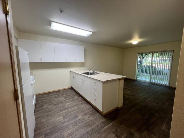 $1,701 / 1br - 537ft2 - Inviting 1 & 2 BR Apartments with Patio (Lynnwood)63852483468931120