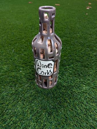 Ceramic Wine Cork holder 1