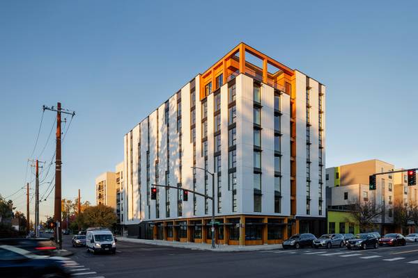 $1,294 / 1br - 448ft2 - Ceiling Fans, Tub/Shower, Air Conditioning (540 NE 99th Ave, Portland, OR)63820940569987120