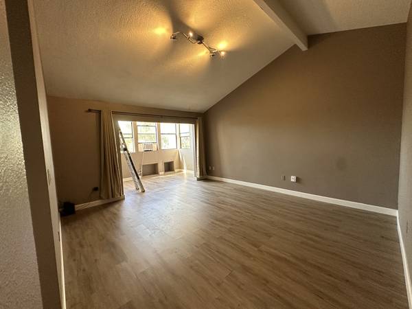 $2,550 Master Bedroom for Rent, Beautiful and Spacious, Entire Floor (San Diego, Bay Park)63933247415299124