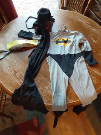 Batman Halloween Costume - Small 1