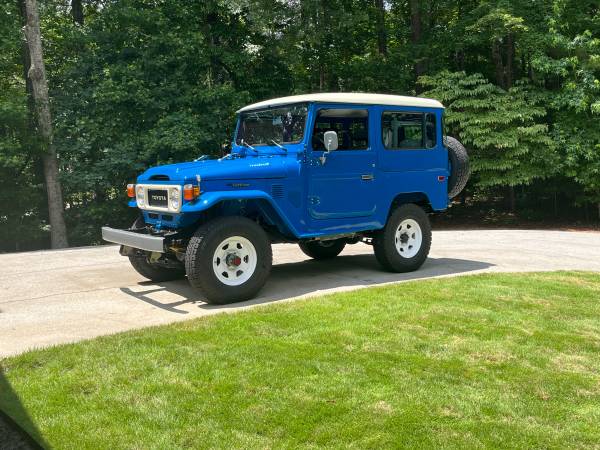 1982 TOYOTA FJ40 LAND CRUISER  U.S. Version Power Steering - $74,000 (Newnan Georgia)63620279308161120