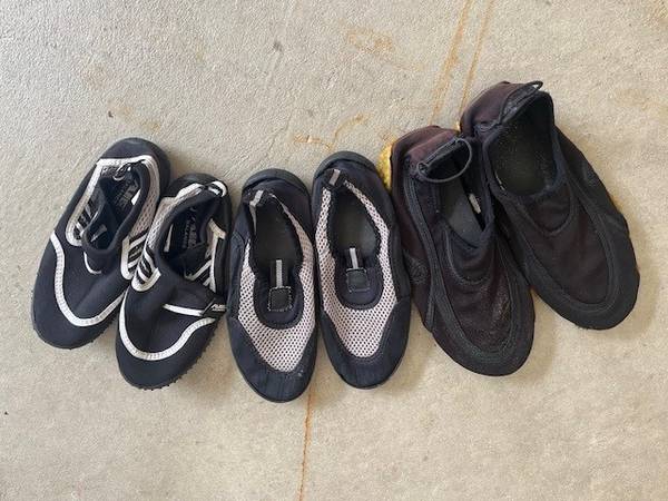 Kids Water Shoes (3) Sizes 1, 4, 6 - NICE! 1