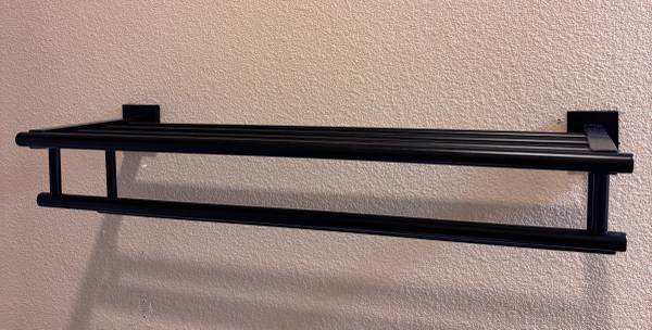 Metal Floating Shelf with Towel Bar 1