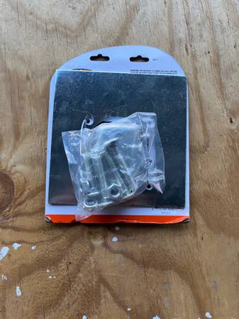 Bolt on recessed D mount 1