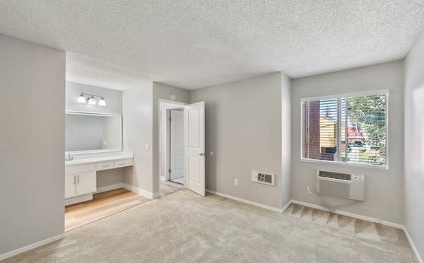 $2,602 / 2br - 989ft2 - 2 Bed, Plank/Carpet flooring select units, Playground63840115109251123