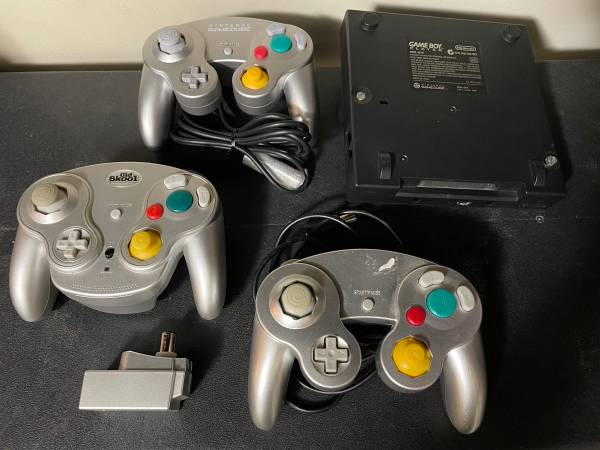 GameCube Controllers 1