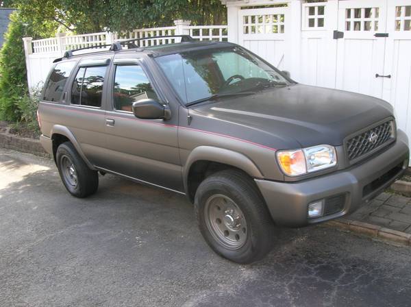 2001 Nissan Pathfinder 1