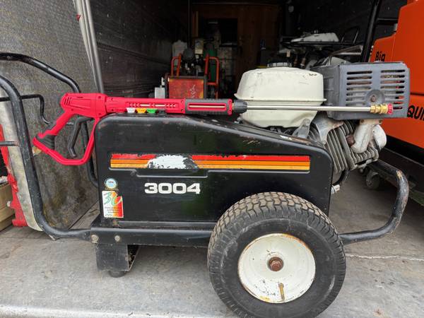 Mi-T-M 3004 pressure washer 1