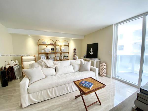$3,900 / 1br - 1030ft2 - Oversized Beachfront 1bd with the Best Finishes & Amenities! (The Riviera- South Beach)64001845518210121
