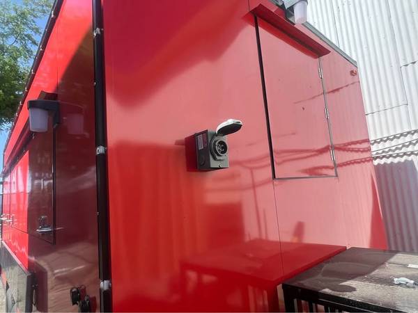 Brand new Food Trailer - $3463470049485315121