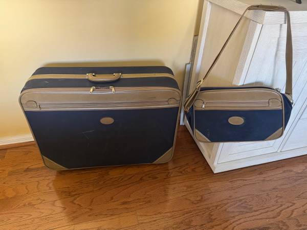 Luggage Set - 2 piece 1