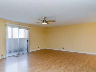 $900 / 2br - Modern 2BR with Carport & Washer/Dryer Hookups – Pet Friendly!64008333180161121
