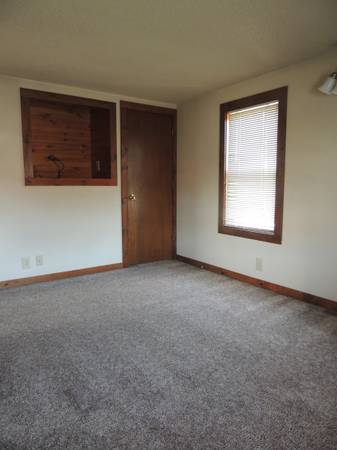 $395 / 4br - Barrio UWEC 203 Calle Chestnut (Eau Claire, WI)63845958953091121