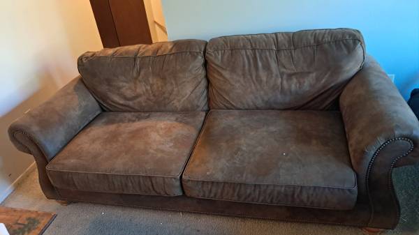 Couch - Free 1
