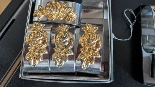 Silverplated serving items 1