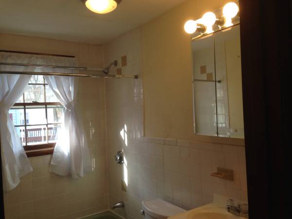 $1,595 / 1br - 1 One bedroom 🏠 Attractive Apartment 🏠 (Lowell/TewksburyLine/NearBillerica&Chelmsford)63828558473219122
