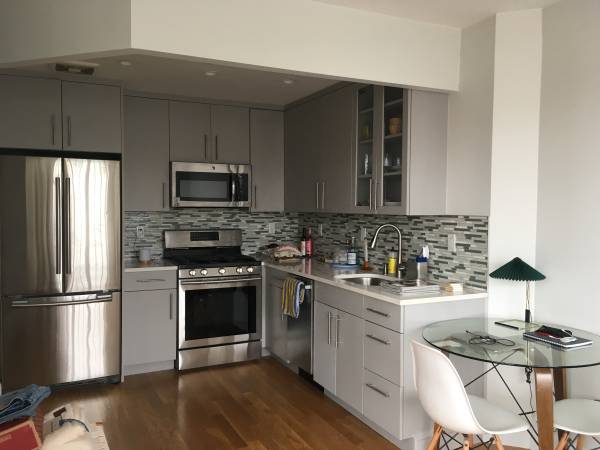 $1,500 Studio Sublet w/ Private Outdoor Space in Greenpoint Nov 3-17 (Greenpoint)64193136571010121