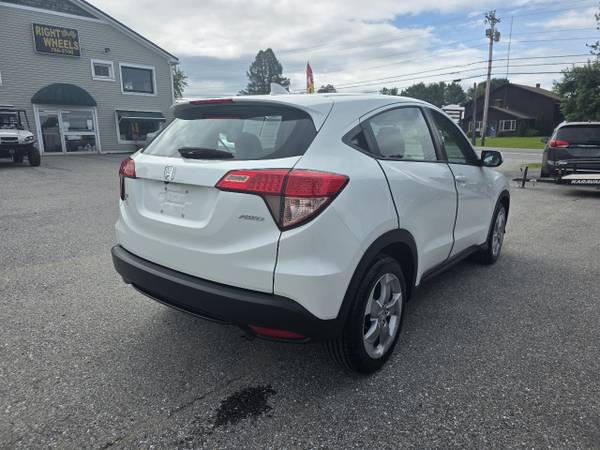 2016 Honda HR-V LX 4WD CVT - $14,988 (3760 us rt 5 Derby vt 05829)63622676978433122