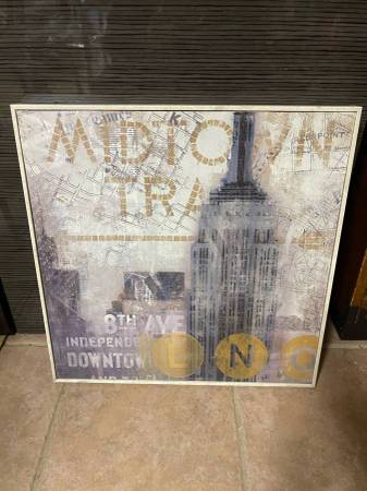 Painting, mirrors and miscellaneous items 1