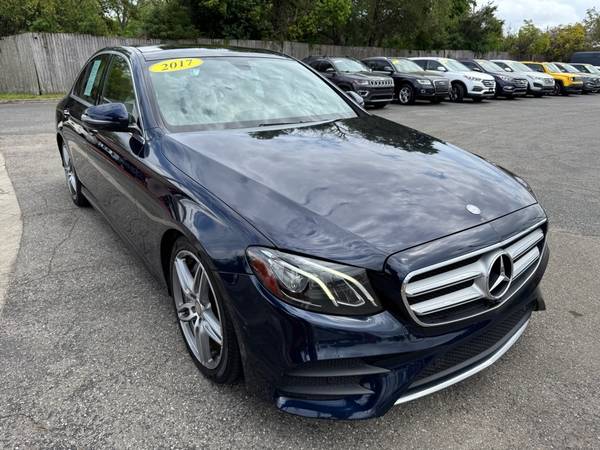 2017 Mercedes-Benz Clase E E300 Sedán de Lujo - $19,995 (Jacksonville, Florida)63470256249985122