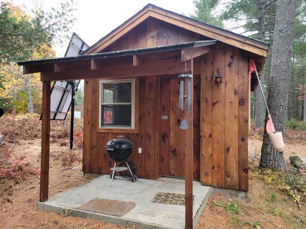 $899,000 / 4br - 2200ft2 - Log house on Lake Suprior (Newberry)64037895906945123