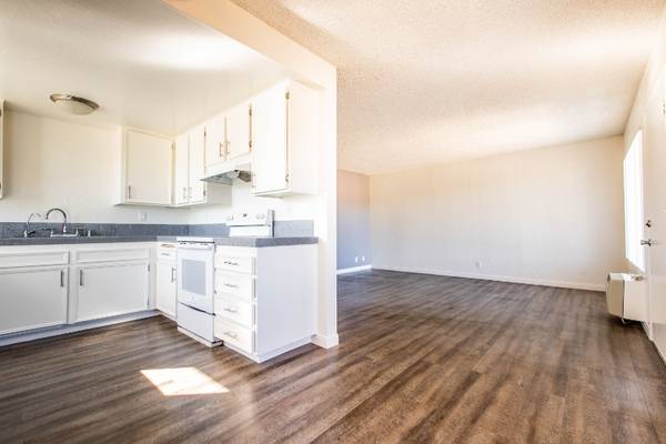 1 Apply Now! Move in December!! 1