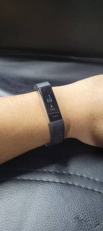 Fitbit Watch. Missing USB Charger 1