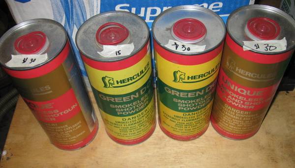 Assorted powders for reloading 1