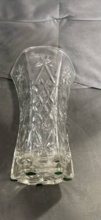 Heavy Leaded Crystal Flower Vase-10" - $25 (Columbia)63471026005635123