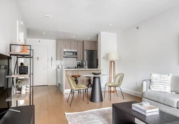 $4,995 / 2br - Pre flexed Jr 2 bedroom in Midtown West (Inquire for more details) (Midtown West)63809093646467120