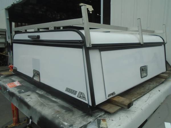 Camper shell, 2005/15 Toyota Tacoma short bed 1