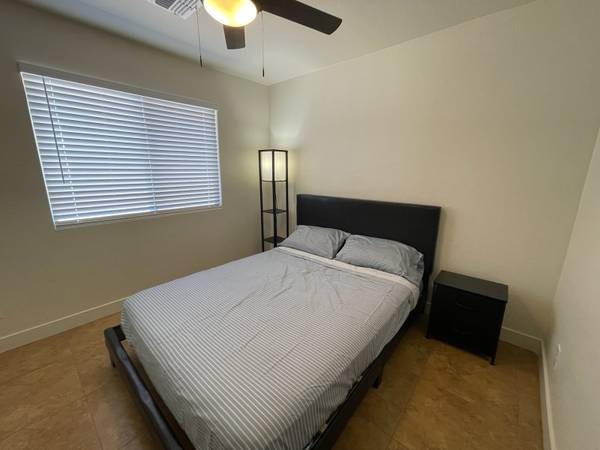 $750 ------ UTILITIES INCLUDED IN A FURNISHED HOUSE, PRIVATE ROOM ------ (Gilbert)64047708107522122