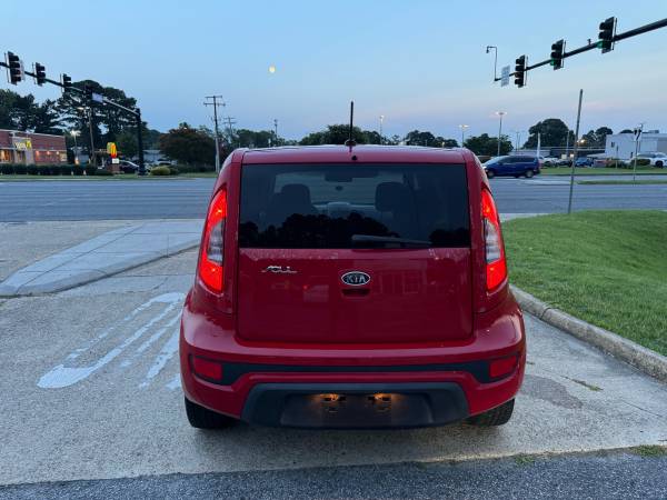 2012 Kia Soul runs excellent ! - $3,650 (Chesapeake)63621686486659123