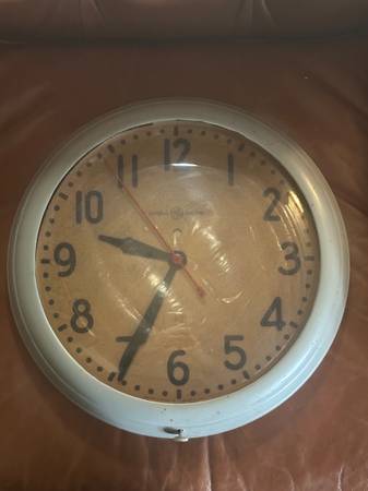 School Wall Clock - GE Model 1F412 1