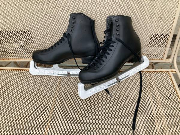 Ice skates 8 1