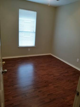 $650 Room 4Rent/se renta/Cypress/NW/77433/proffesionals/students (NW Houston/HW6/Barker Cypress/Towne Lake/Lone Star College/S)63924170544002124