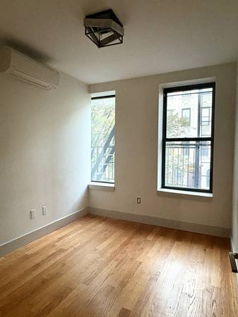 $2,999 / 2br - Bushwick 2 Bedroom Apartment Steps from Irving Square Park 🌳 (Brooklyn)63874742514051121