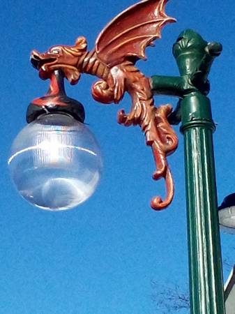 DRAGON LIGHT POLE 1