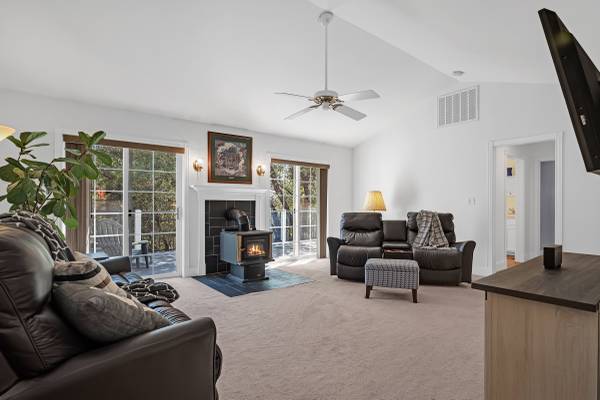 $625,000 / 2br - 1906ft2 - Country Home in Rural Grass Valley area (Grass Valley)63952106417666121