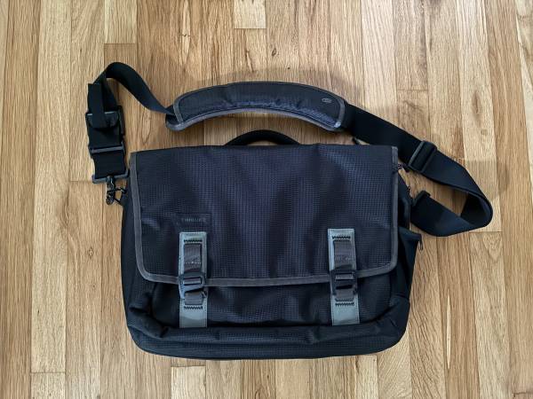 TIMBUK2 Command Laptop Messenger Bag 1